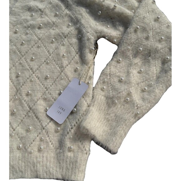 Luna Ivy Cream Diamond Pattern Pearls Buttons Cardigan Sweater Women NWT medium - Picture 3 of 8